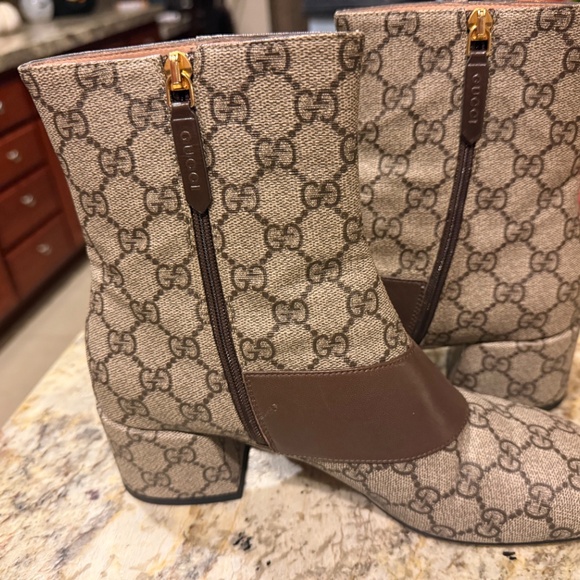 Gucci GG Canvas with Chocolate Leather and Mettalic Accents Booties 38.5 - Picture 5 of 9